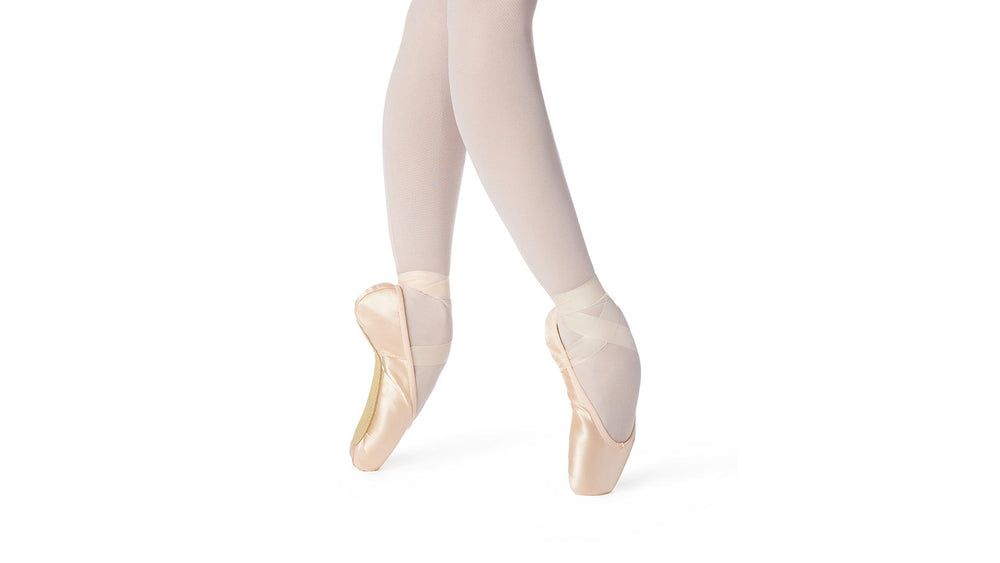 
                  
                    Load and play video in Gallery viewer, Video of Virtisse Prodigy pointe shoe
                  
                
